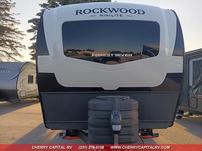 2026 FOREST RIVER ROCKWOOD MINI LITE 2506FK   - Photo 3 - Grawn, MI 49637