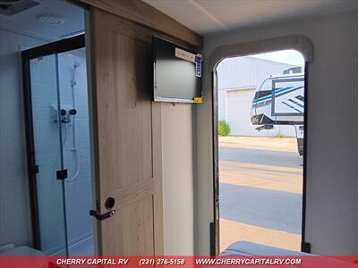 2026 FOREST RIVER ROCKWOOD MINI LITE 2506FK   - Photo 12 - Grawn, MI 49637