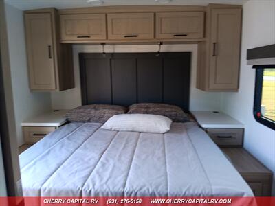 2026 FOREST RIVER ROCKWOOD MINI LITE 2506FK   - Photo 11 - Grawn, MI 49637