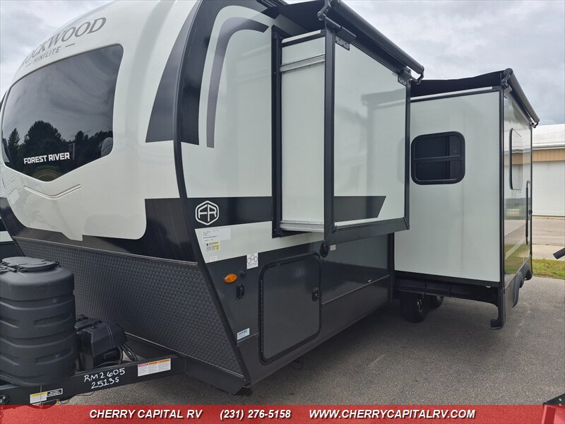 2026 Rockwood Mini Lite 2513S - Photo 18 - Grawn, MI 49637