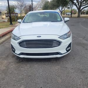 2020 Ford Fusion SE   - Photo 2 - Lake Charles, LA 70601