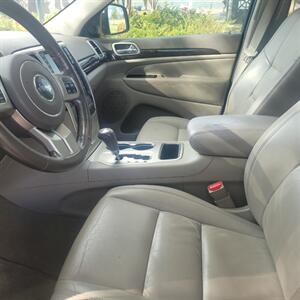 2012 Jeep Grand Cherokee Laredo   - Photo 7 - Lake Charles, LA 70601