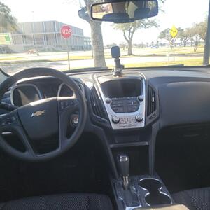 2017 Chevrolet Equinox LS - Photo 6 - Lake Charles, LA 70601