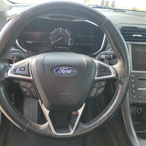 2019 Ford Fusion Titanium   - Photo 7 - Lake Charles, LA 70601