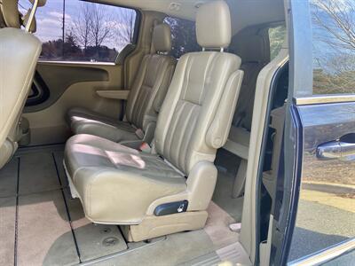 2013 Chrysler Town & Country Touring   - Photo 26 - Snellville, GA 30039