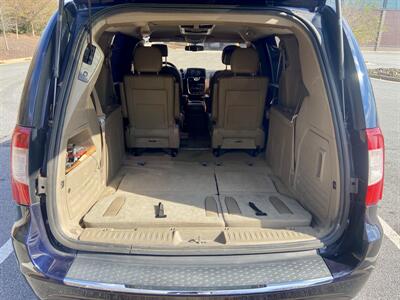 2013 Chrysler Town & Country Touring   - Photo 37 - Snellville, GA 30039