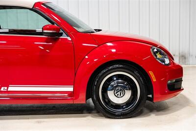 2013 Volkswagen Beetle Convertible 2.5L PZEV   - Photo 18 - Sylvania, OH 43560