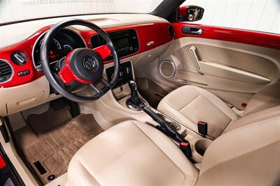 2013 Volkswagen Beetle Convertible 2.5L PZEV   - Photo 28 - Sylvania, OH 43560