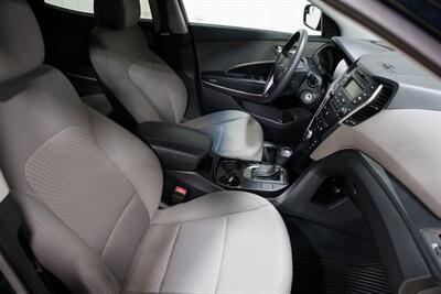 2016 Hyundai SANTA FE Sport 2.4L - Photo 20 - Sylvania, OH 43560