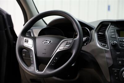 2016 Hyundai SANTA FE Sport 2.4L - Photo 15 - Sylvania, OH 43560