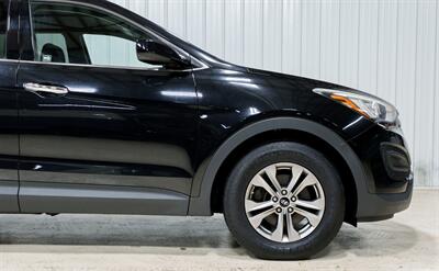 2016 Hyundai SANTA FE Sport 2.4L - Photo 11 - Sylvania, OH 43560