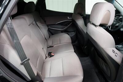 2016 Hyundai SANTA FE Sport 2.4L - Photo 21 - Sylvania, OH 43560