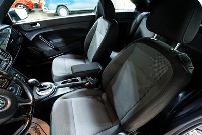 2018 Volkswagen Beetle-Classic 2.0T S - Photo 15 - Sylvania, OH 43560