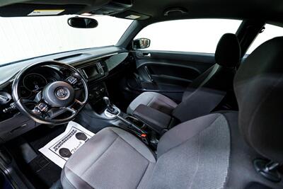 2018 Volkswagen Beetle-Classic 2.0T S - Photo 12 - Sylvania, OH 43560