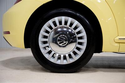 2015 Volkswagen Beetle-Classic 1.8T PZEV - Photo 18 - Sylvania, OH 43560