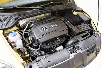 2015 Volkswagen Beetle-Classic 1.8T PZEV - Photo 25 - Sylvania, OH 43560