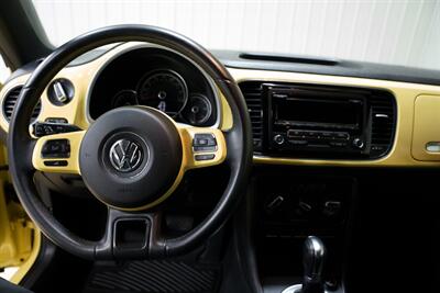 2015 Volkswagen Beetle-Classic 1.8T PZEV - Photo 12 - Sylvania, OH 43560