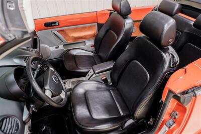 2004 Volkswagen New Beetle Convertible GLS   - Photo 10 - Sylvania, OH 43560