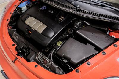 2004 Volkswagen New Beetle Convertible GLS   - Photo 16 - Sylvania, OH 43560