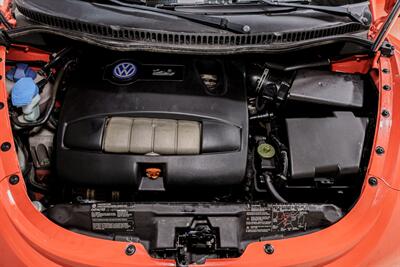 2004 Volkswagen New Beetle Convertible GLS   - Photo 14 - Sylvania, OH 43560