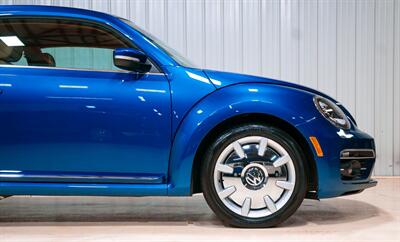 2019 Volkswagen Beetle-Classic 2.0T SE   - Photo 11 - Sylvania, OH 43560
