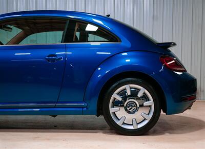 2019 Volkswagen Beetle-Classic 2.0T SE   - Photo 4 - Sylvania, OH 43560