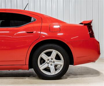 2008 Dodge Charger SE   - Photo 4 - Sylvania, OH 43560