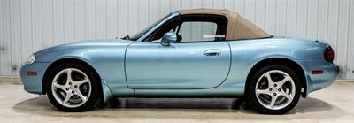 2002 Mazda MX-5 Miata - Photo 2 - Sylvania, OH 43560
