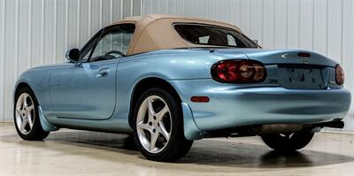 2002 Mazda MX-5 Miata - Photo 5 - Sylvania, OH 43560