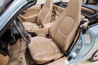 2002 Mazda MX-5 Miata - Photo 10 - Sylvania, OH 43560