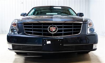 2010 Cadillac DTS Premium Collection   - Photo 14 - Sylvania, OH 43560