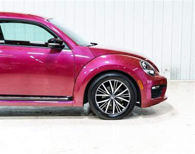 2017 Volkswagen Beetle-Classic 1.8T S   - Photo 9 - Sylvania, OH 43560