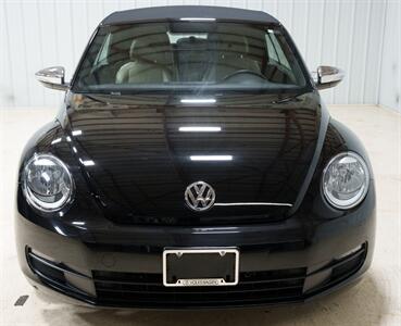 2013 Volkswagen Beetle Convertible 2.5L PZEV  50's Edition - Photo 13 - Sylvania, OH 43560