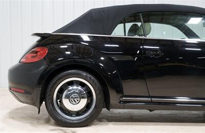2013 Volkswagen Beetle Convertible 2.5L PZEV  50's Edition - Photo 10 - Sylvania, OH 43560