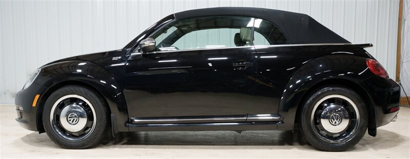 2013 Volkswagen Beetle Convertible 2.5L PZEV  50's Edition