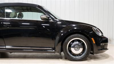 2013 Volkswagen Beetle Convertible 2.5L PZEV  50's Edition - Photo 11 - Sylvania, OH 43560