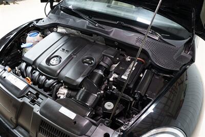 2013 Volkswagen Beetle Convertible 2.5L PZEV  50's Edition - Photo 29 - Sylvania, OH 43560