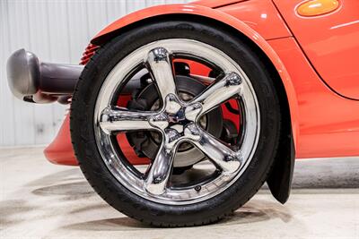 1999 Plymouth Prowler   - Photo 9 - Sylvania, OH 43560