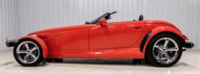 1999 Plymouth Prowler   - Photo 11 - Sylvania, OH 43560