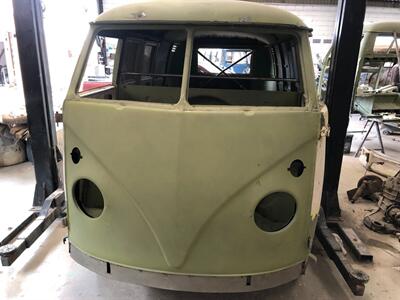 1973 Volkswagen Type 2 T1 Panel Van   - Photo 85 - Sylvania, OH 43560