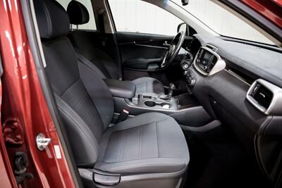 2018 Kia Sorento L - Photo 20 - Sylvania, OH 43560