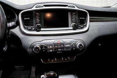 2018 Kia Sorento L - Photo 11 - Sylvania, OH 43560
