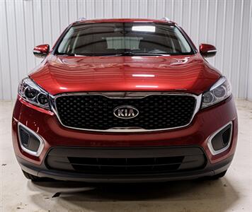 2018 Kia Sorento L - Photo 18 - Sylvania, OH 43560