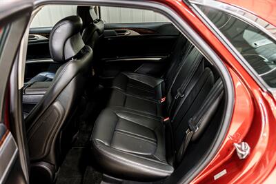 2016 Lincoln MKZ/Zephyr   - Photo 9 - Sylvania, OH 43560