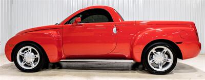 2004 Chevrolet SSR LS   - Photo 2 - Sylvania, OH 43560