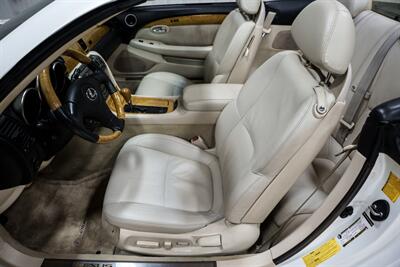2005 Lexus SC 430   - Photo 9 - Sylvania, OH 43560