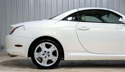 2005 Lexus SC 430   - Photo 23 - Sylvania, OH 43560