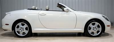 2005 Lexus SC 430   - Photo 15 - Sylvania, OH 43560