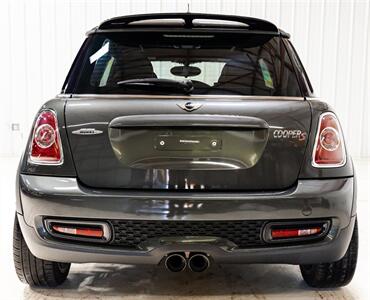 2012 MINI Cooper Hardtop S   - Photo 6 - Sylvania, OH 43560