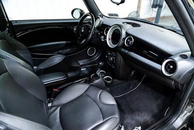 2012 MINI Cooper Hardtop S   - Photo 24 - Sylvania, OH 43560